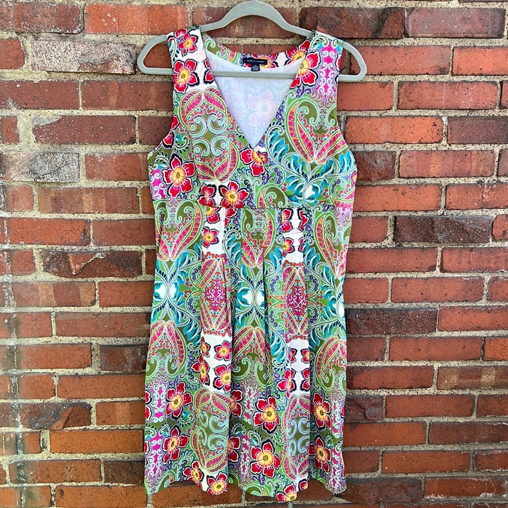 Vivid Paisley V-Neck Sleeveless Dress - Multi